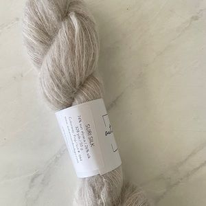1 skein Suri Silk in Fog